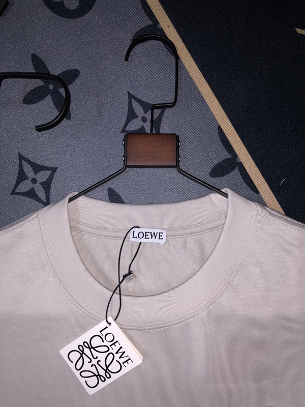 ブランドTシャツ側面デザイン